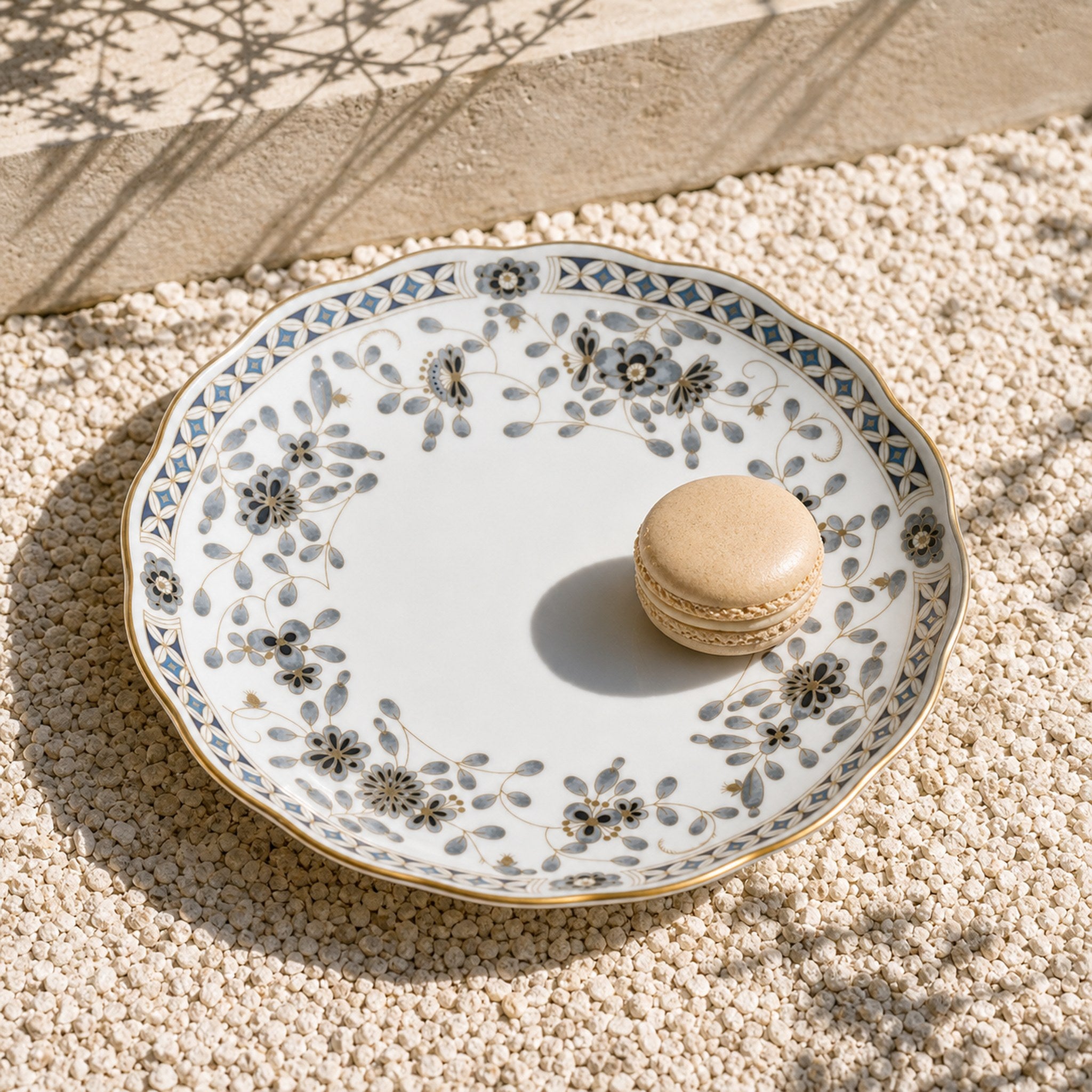 Nocturne Bloom Plate — 19 cm