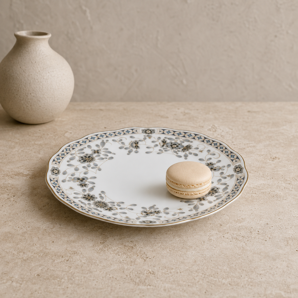 Nocturne Bloom Plate — 19 cm