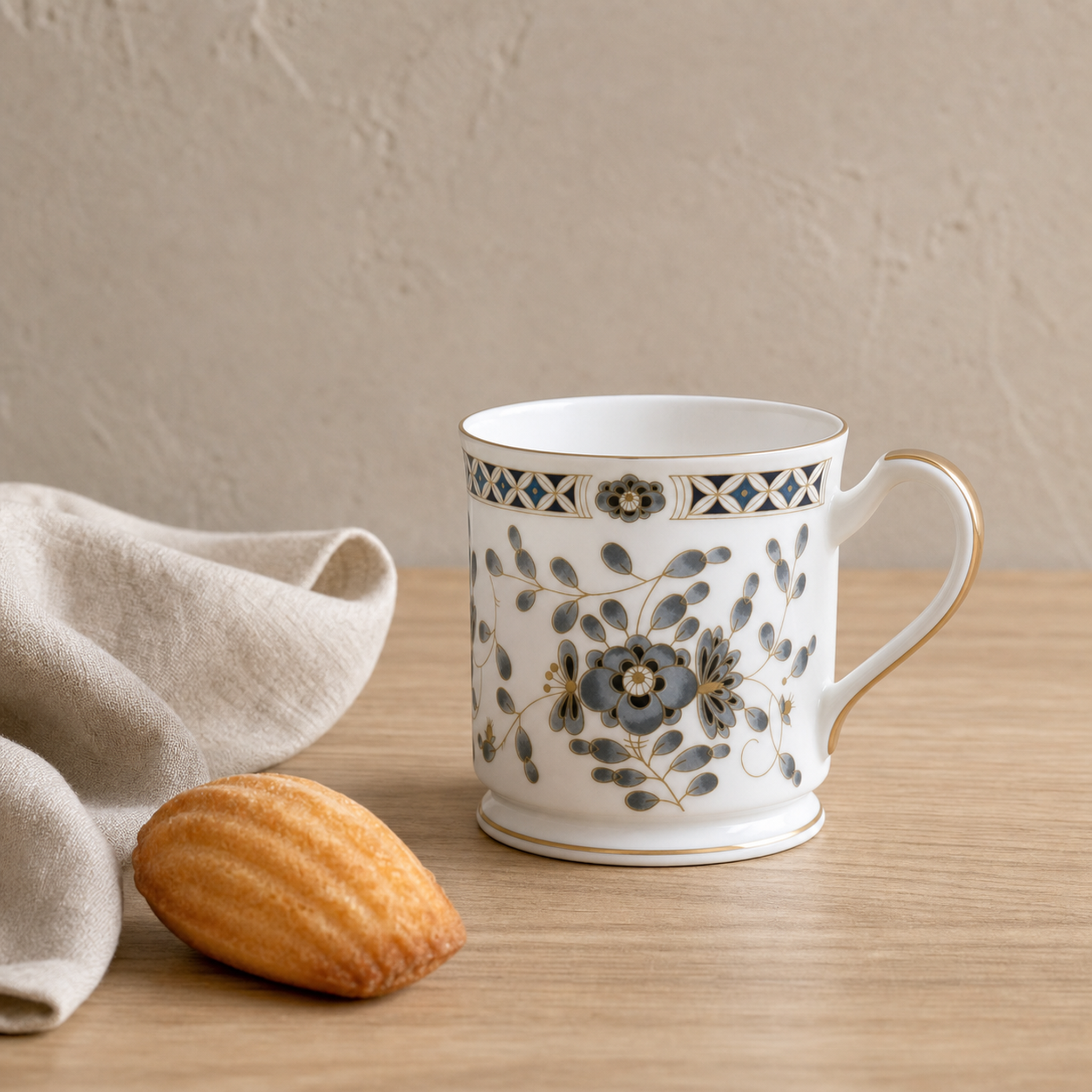 Nocturne Bloom Mug — 330 ml