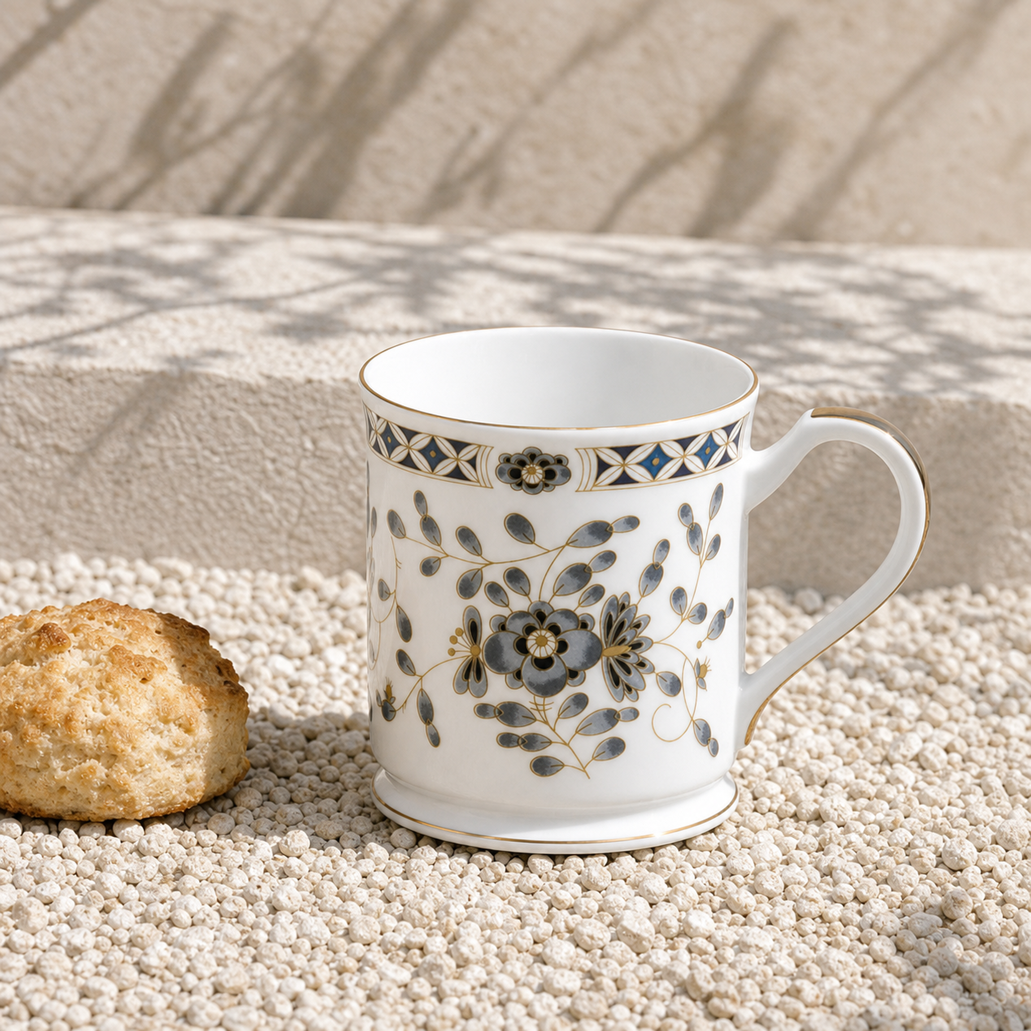 Nocturne Bloom Mug — 330 ml