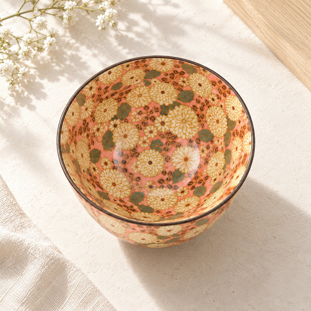 Hana Karakusa Bowl A Pink chrysanthemum ceramic bowl