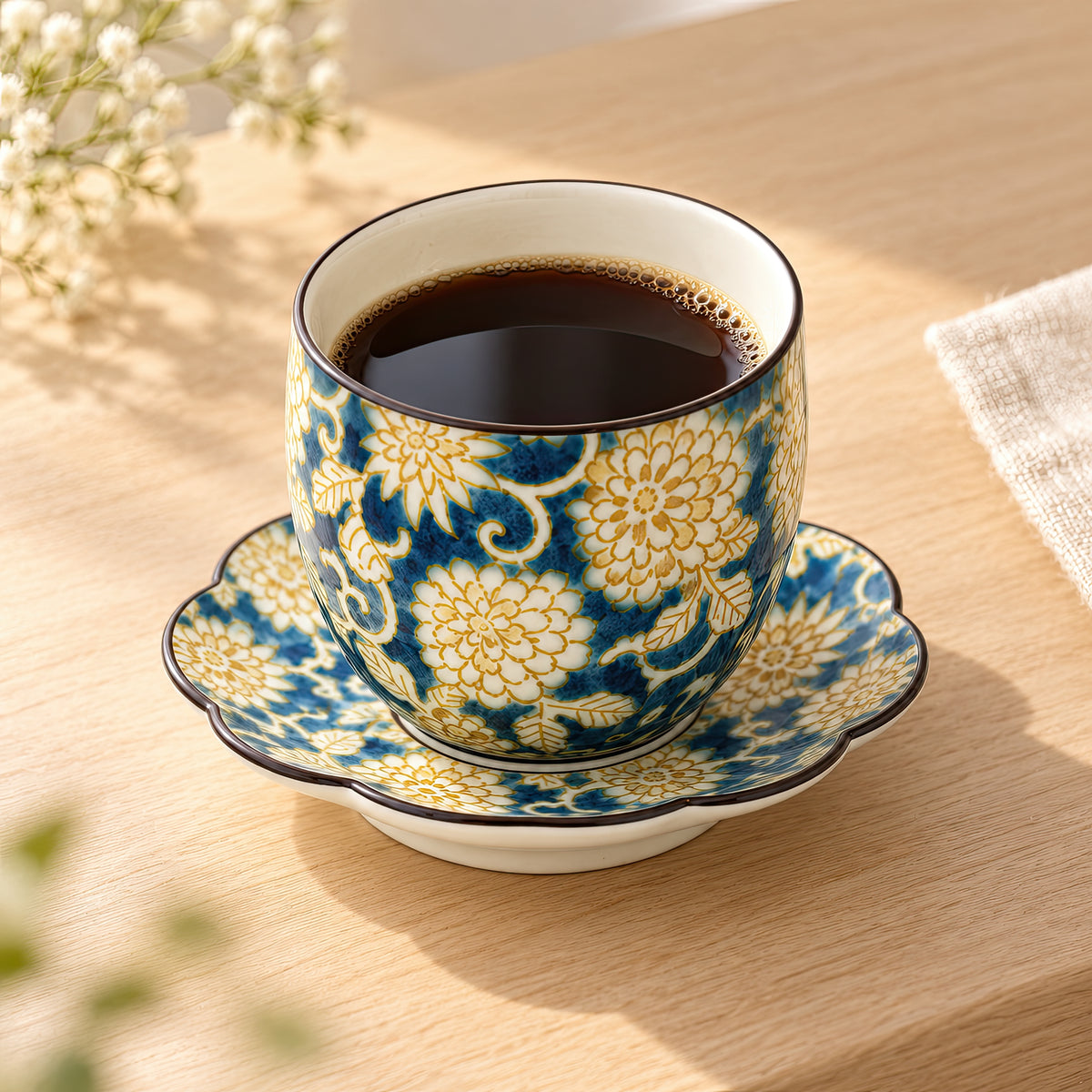 Hana Karakusa Japanese Tea Cup A Blue with matching tea stand