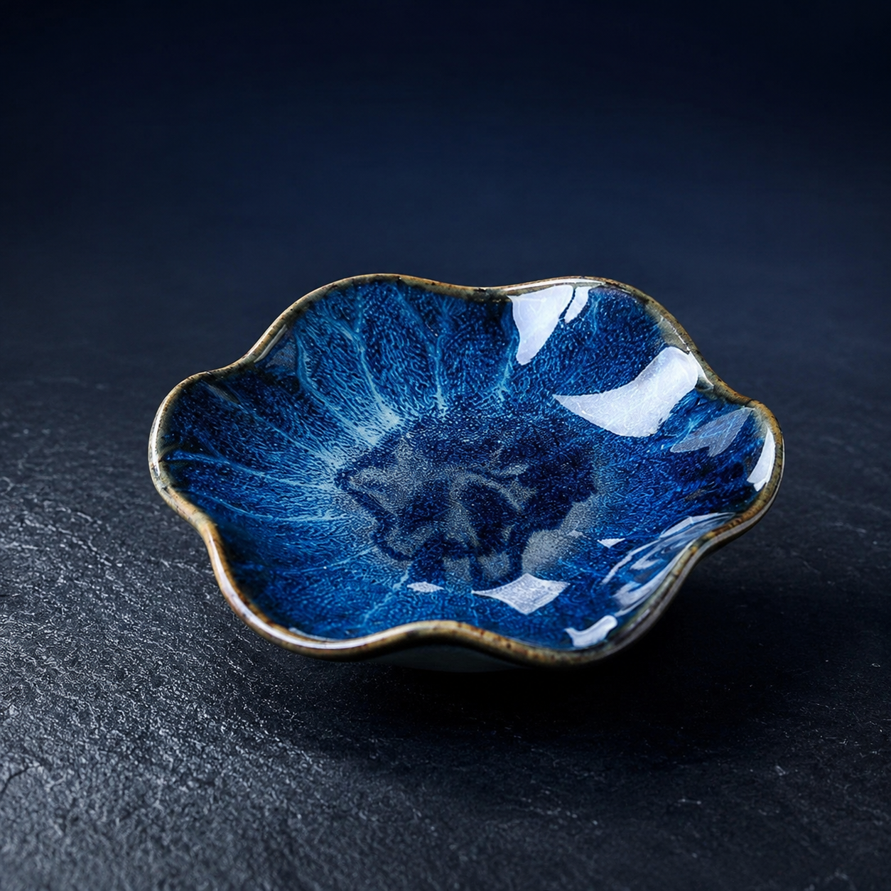 Aether Scalloped Flambé Dish
