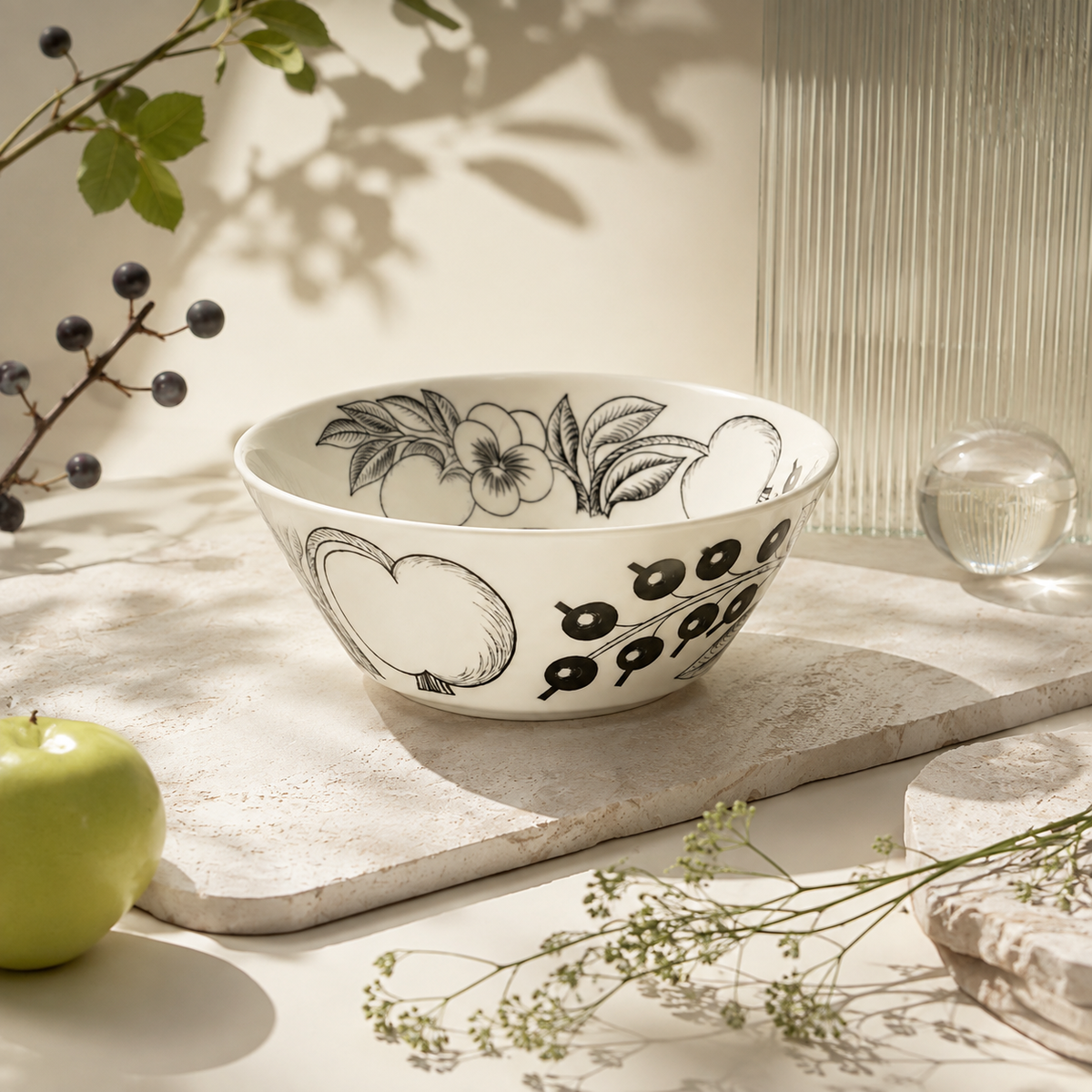 Botanical Reverie Black Bowl 17 cm