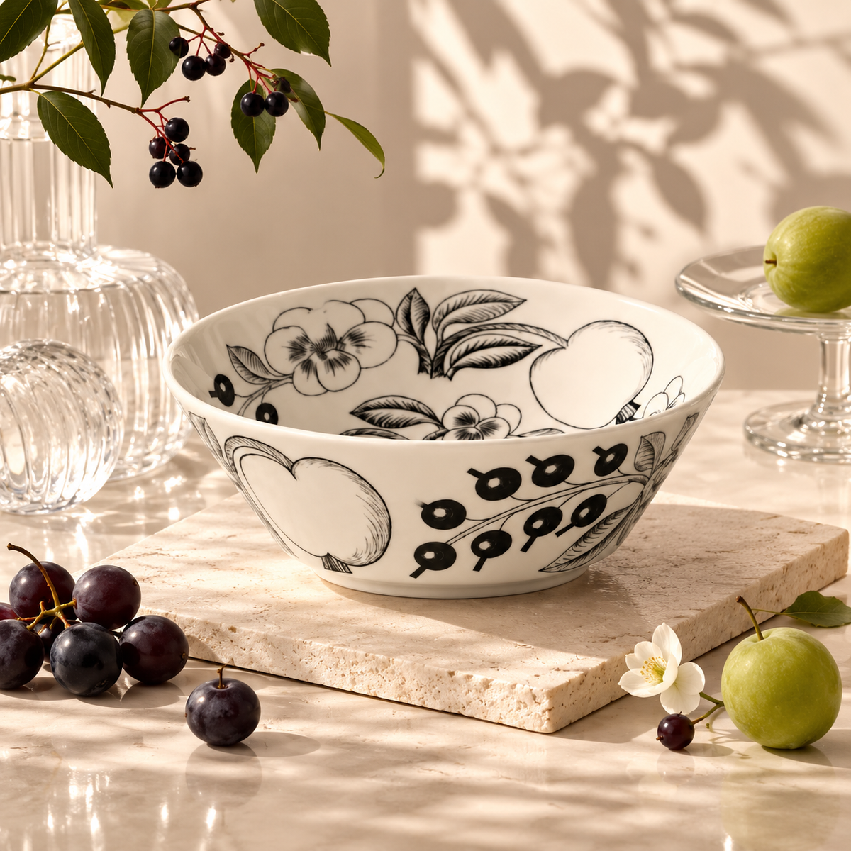 Botanical Reverie Black Bowl 17 cm