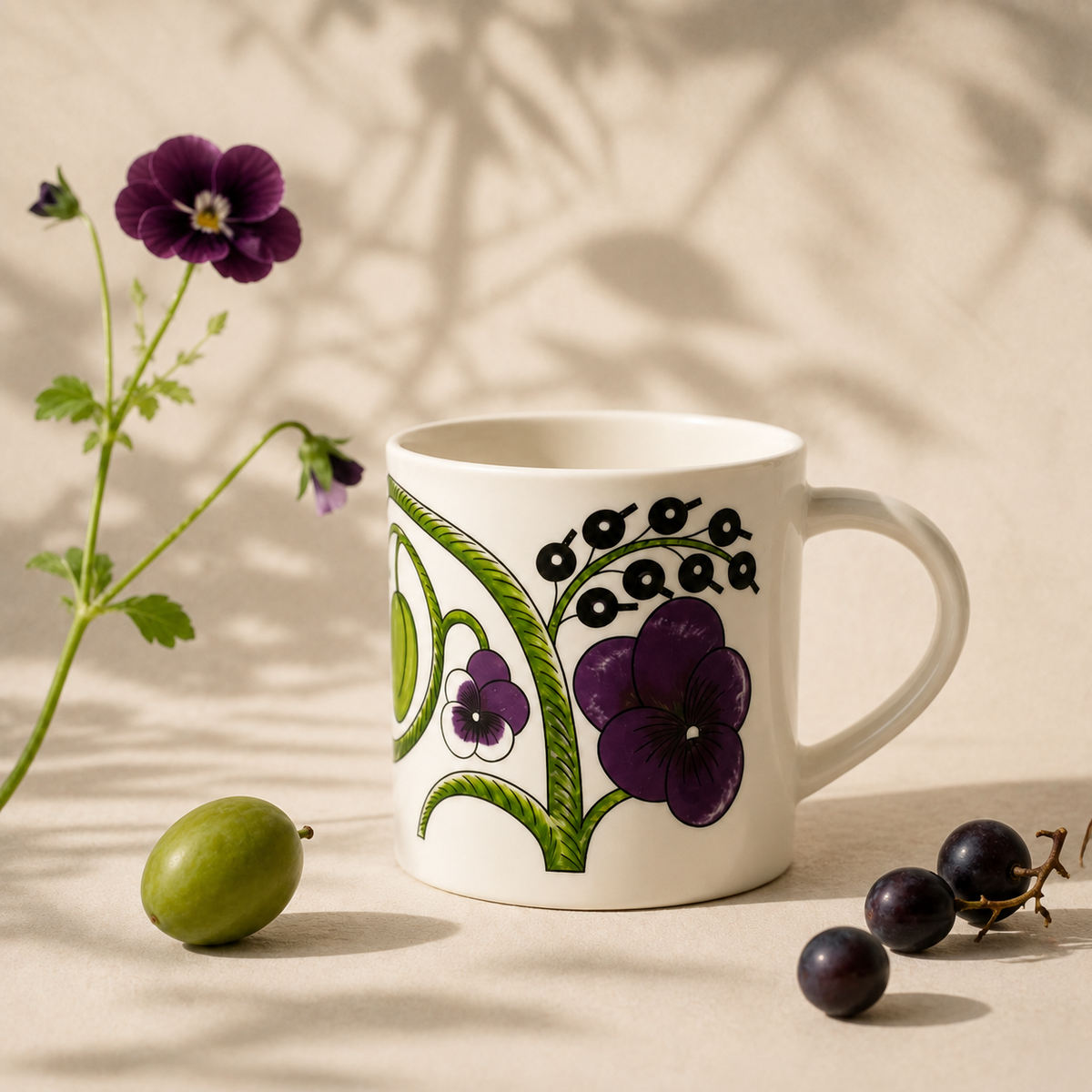 Botanical Reverie Purple Mug 350 ml