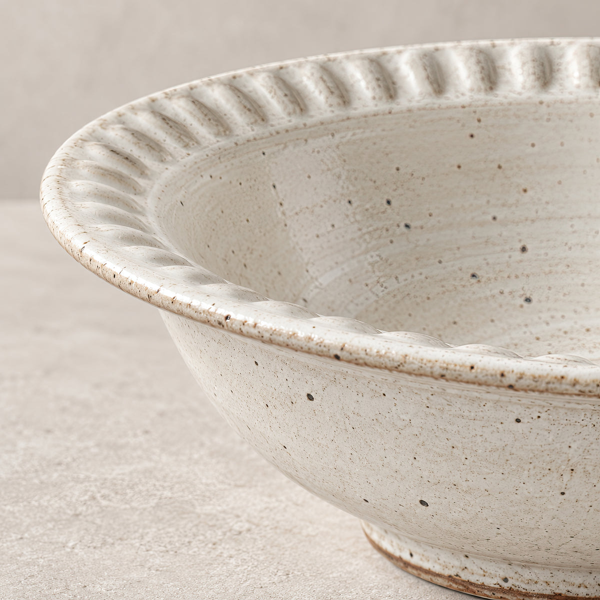 Kasumi Shinogi Rim Bowl — Mino Ware — view 6