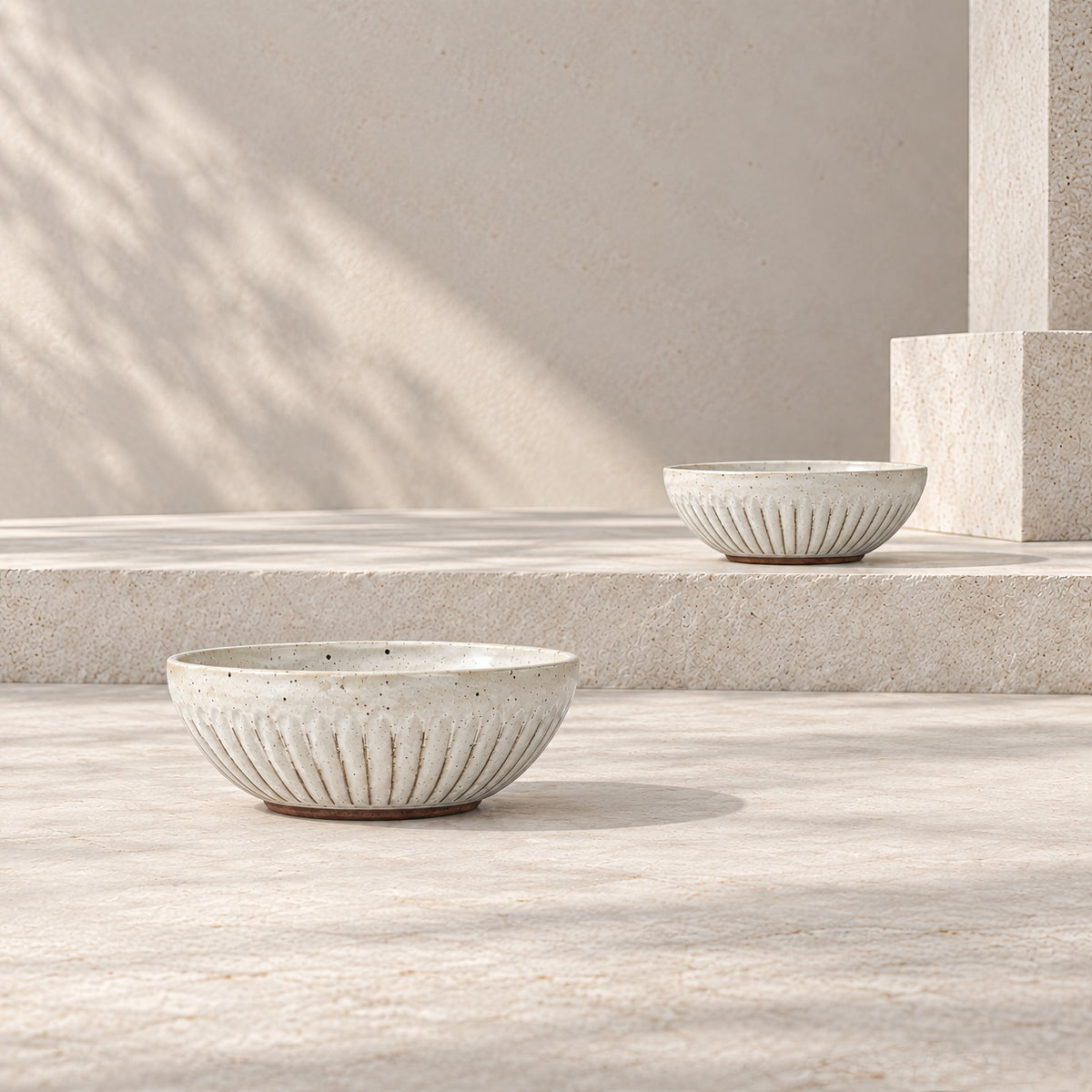 Kasumi Shinogi Serving Bowl — Mino Ware — view 6