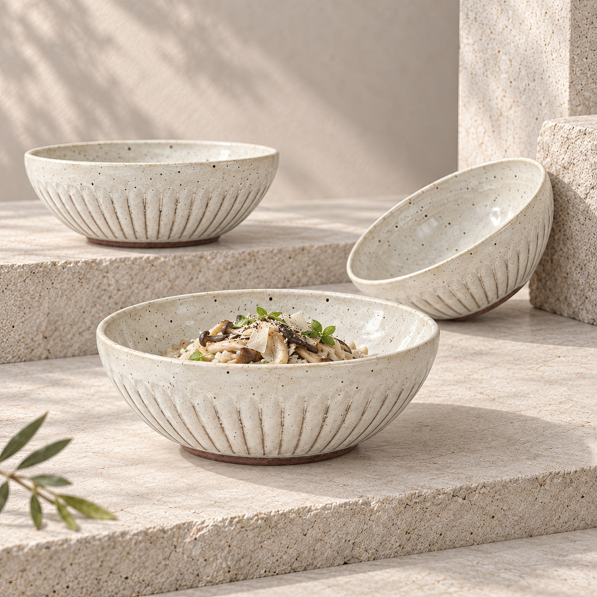 Kasumi Shinogi Serving Bowl — Mino Ware — view 10