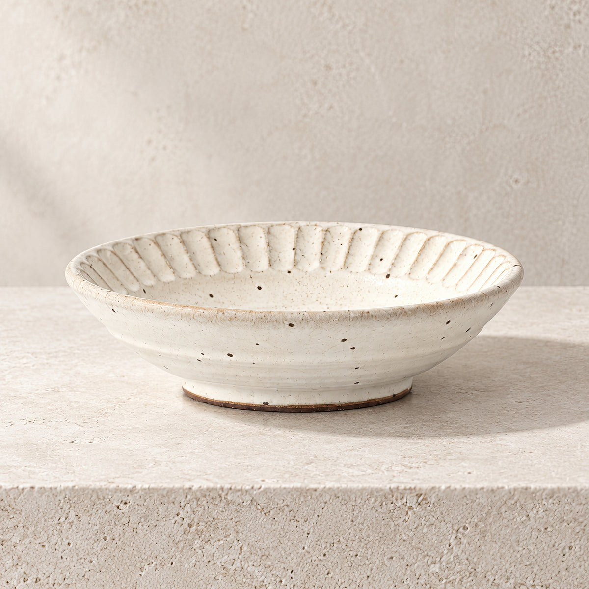 Kasumi Shinogi Shallow Bowl — Mino Ware