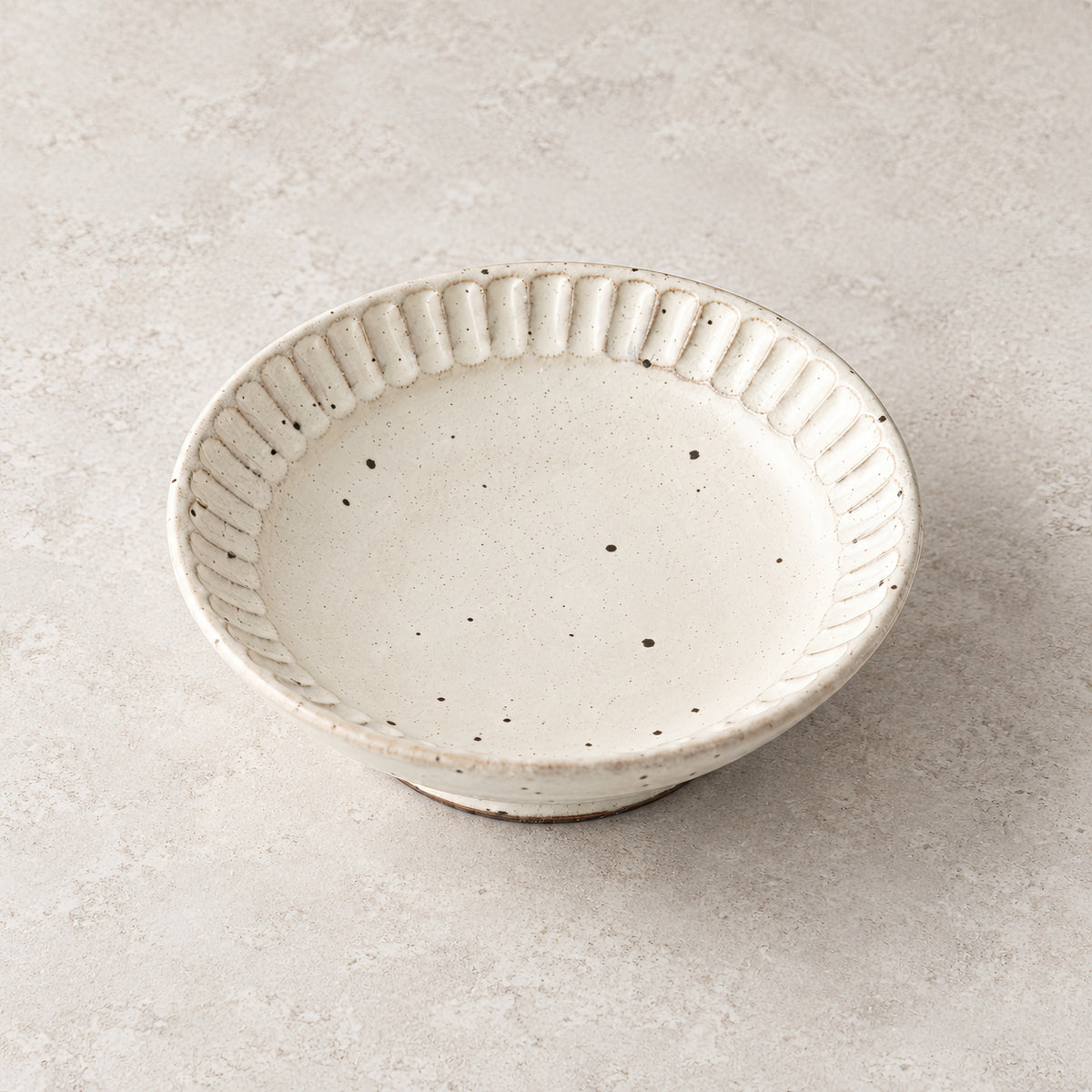 Kasumi Shinogi Shallow Bowl — Mino Ware — view 2