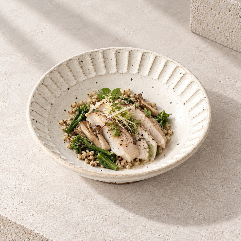 Kasumi Shinogi Shallow Bowl — Mino Ware — view 8